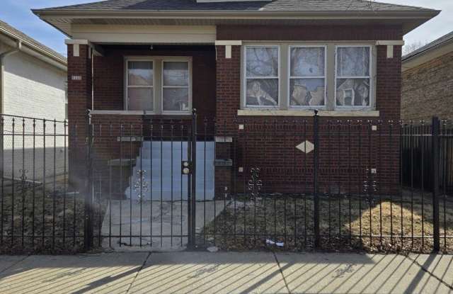 5445 W Crystal Street - 5445 West Crystal Street, Chicago, IL 60651 5445 W Crystal Street - 5445 West Crystal Street, Chicago, IL 60651