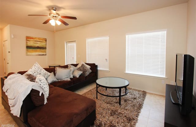 Stone Knights Apartments Gallery 4