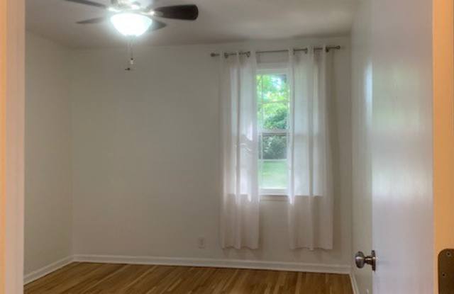 3606 Caldwell Ct Gallery 2
