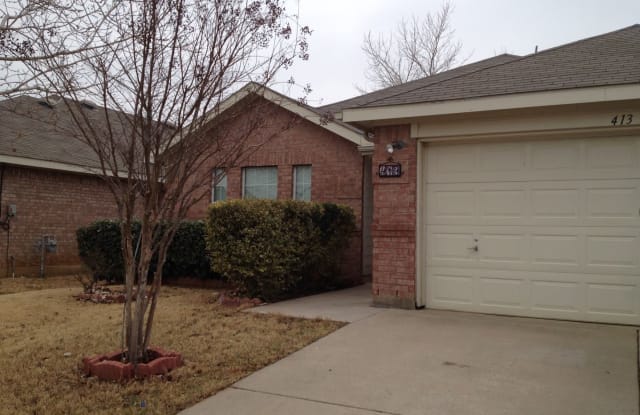 413 Pineview Lane - 413 Pine View Lane, Fort Worth, TX 76140