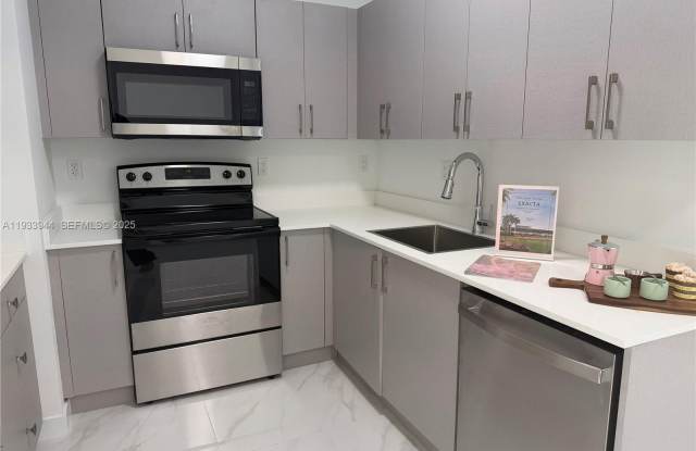 2306 E 4th ave photos photos