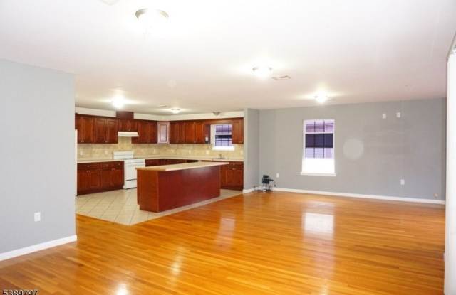 492 Irvine Turner Blvd photos photos