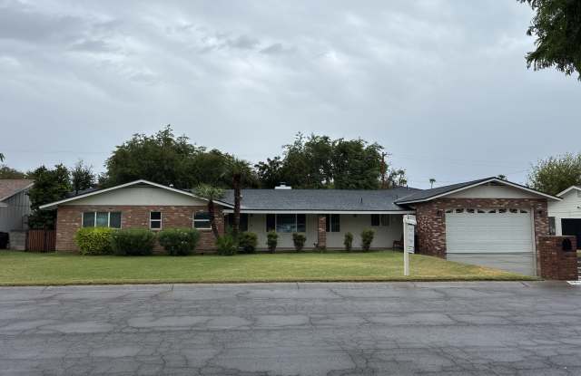 7801 N 16th Ln Gallery 1