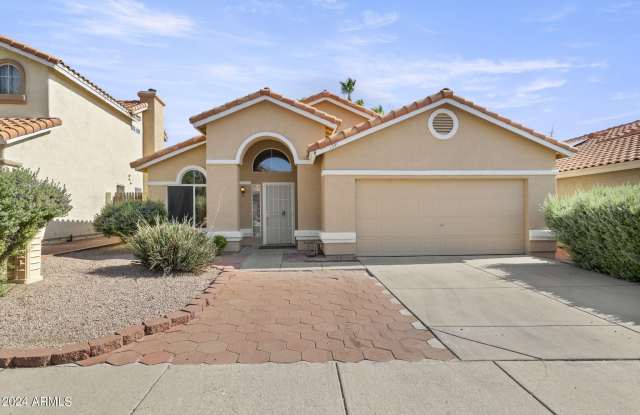 1331 E SAINT JOHN Road - 1331 East Saint John Road, Phoenix, AZ 85022