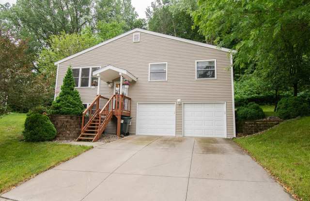 Beautiful Furnished Home on Quiet Cul‑de‑Sac photos photos Beautiful Furnished Home on Quiet Cul‑de‑Sac photos photos