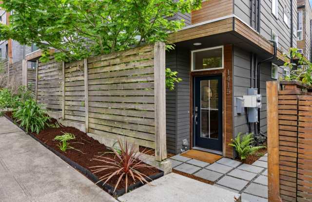 3Bd/2Ba Seattle Townhome photos photos 3Bd/2Ba Seattle Townhome photos photos