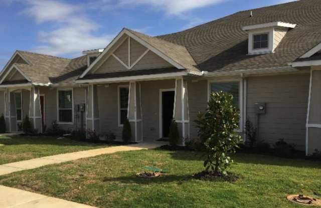 1106 Newcastle Drive - 1106 Newcastle Drive, Weatherford, TX 76086