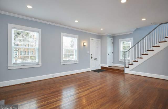 4912 BRANDYWINE Street NW Gallery 4