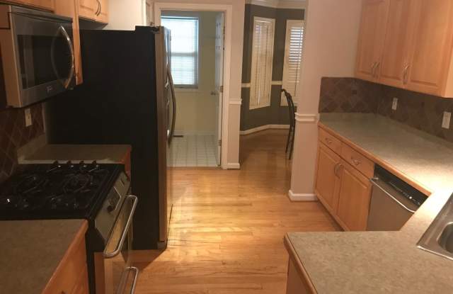 2610 Lone Oak Trail Gallery 4
