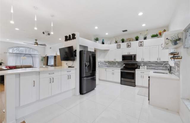 5460 NW 38th Terrace, Coconut Creek, FL 33073 photos photos