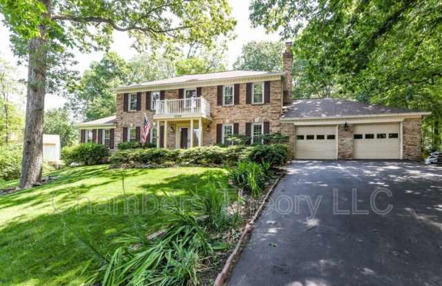 12159 Holly Knoll Cir - 12159 Holly Knoll Circle, Great Falls, VA 22066