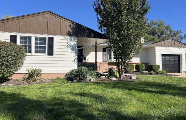 1216 Robin Drive Gallery 2