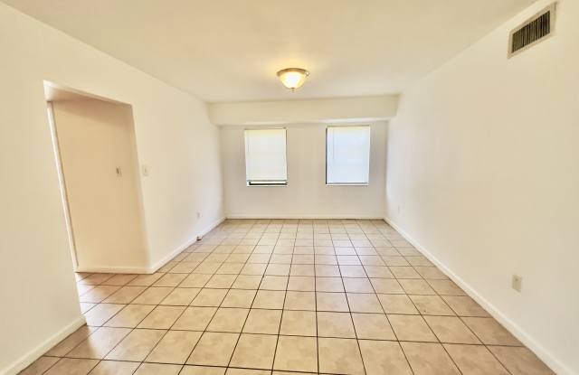 644 Southeast 5th Street photos photos