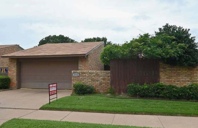 2 Bed 2 Bath HOA Property photos photos