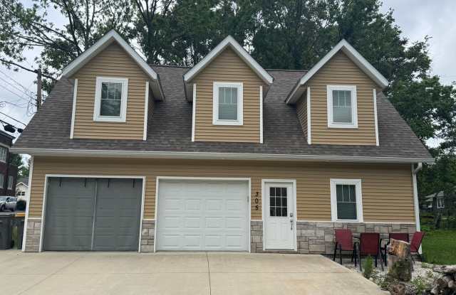 305 E Wylie Street - 305 East Wylie Street, Bloomington, IN 47401