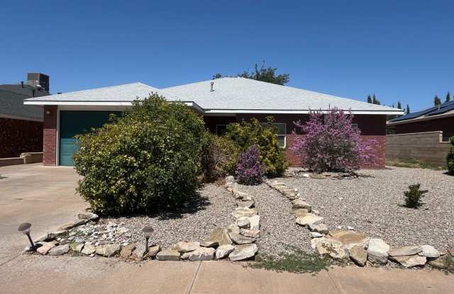 Spacious 4 Bedroom Home with Fireplace photos photos