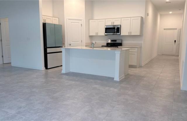 1129 DEEPWATER Circle Gallery 4