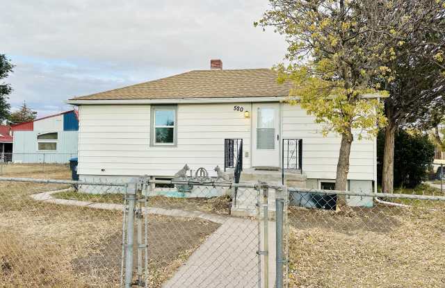 520 E 7th St - 520 East 7th Street, Cheyenne, WY 82007