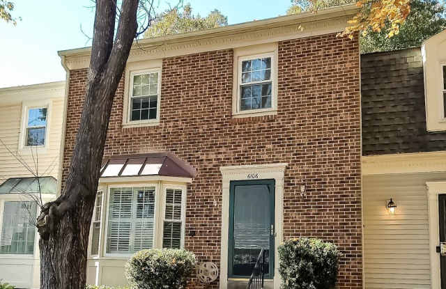Beautiful 3 Bed, 3.5 Bath Brick Townhouse in Burke Centre photos photos