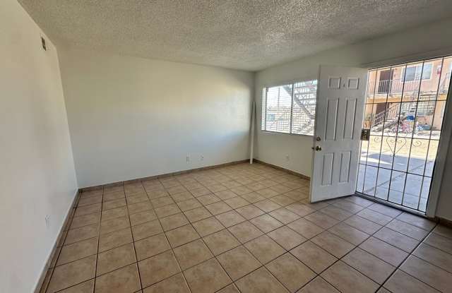 5666 E Lake Mead Blvd Gallery 4