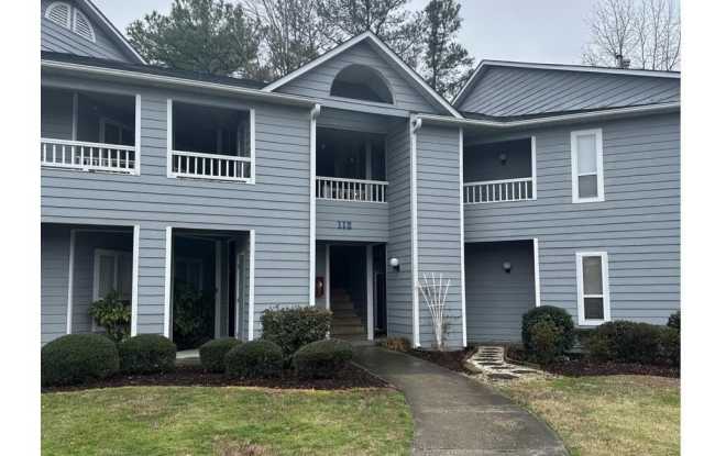 112 Breezewood Drive unit: E photos photos