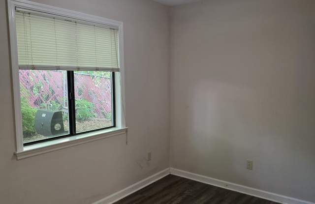 4312 Old Macon Rd photos photos