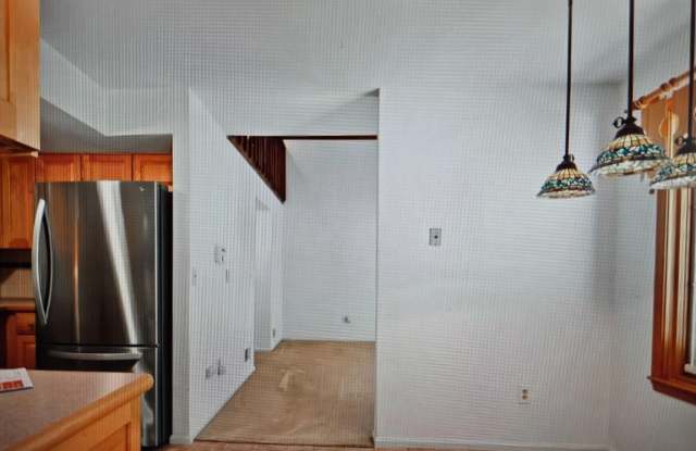 6 WHITEMARSH Court Gallery 3