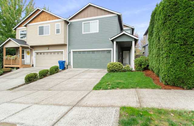 4 bedrooms 2.5 bath, fenced backyard, AC, 2-car garage photos photos