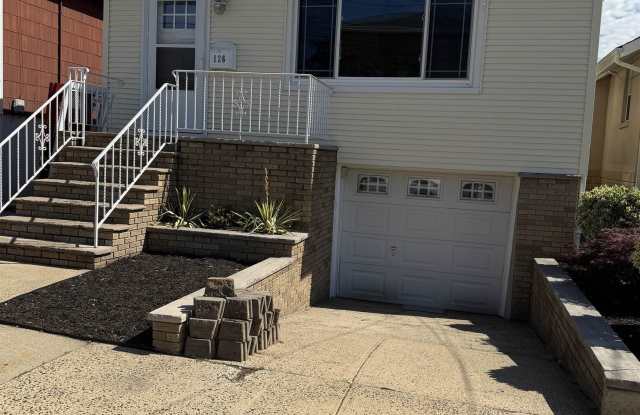 126 HUBER ST photos photos