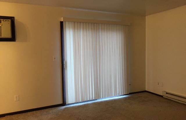 4329 CENTENNIAL CT APT #4 Gallery 3