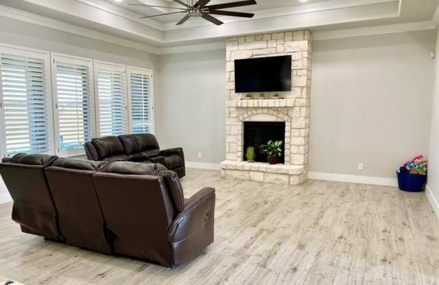 165 Rustic Trail Gallery 2