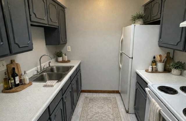 730 Russell Rd photos photos