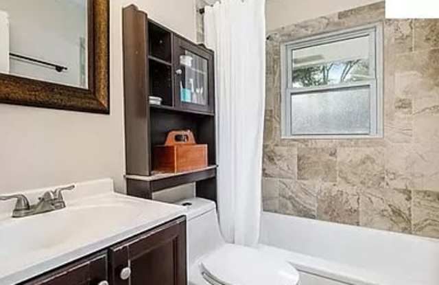 7145 Dearborn St, Overland Park, KS 66204 Gallery 4