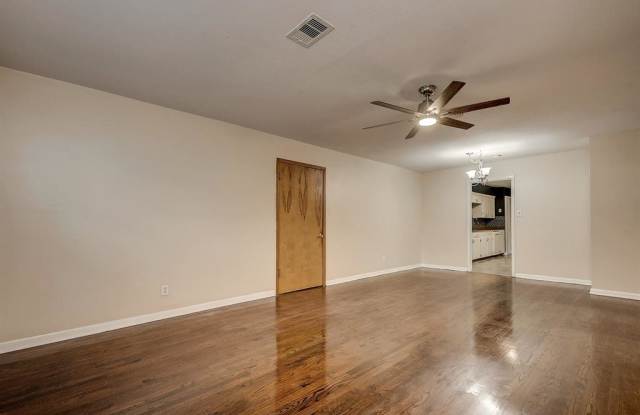 4710 Tonawanda Dr Unit A Gallery 2