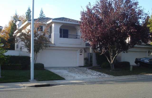 Roseville Home Ready 4 Lease ! photos photos Roseville Home Ready 4 Lease ! photos photos