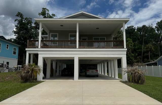 4 Bedroom in Tomoka View photos photos