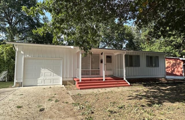 8704 East 92nd Street - 8704 East 92nd Street, Kansas City, MO 64138