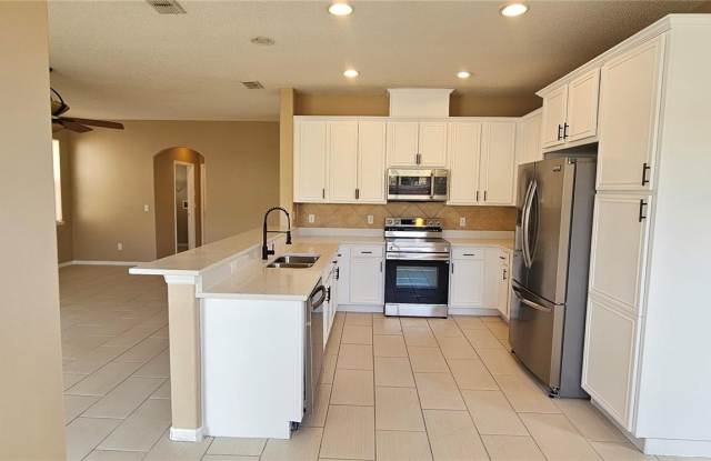2827 SAND ARBOR Circle Gallery 4
