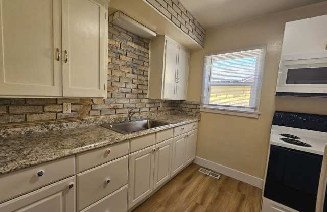 Charming Midtown House photos photos