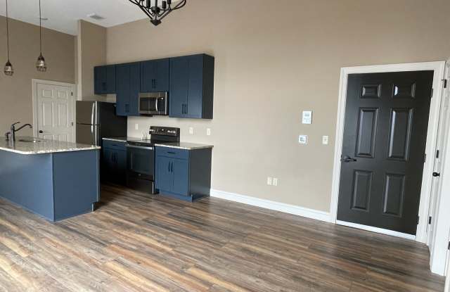 245 W Broad St photos photos