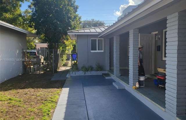 1934 Madison St photos photos