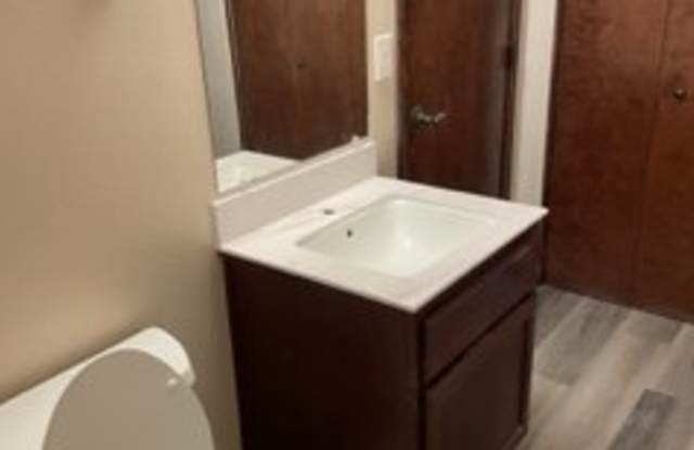 333 1st Ave. E photos photos