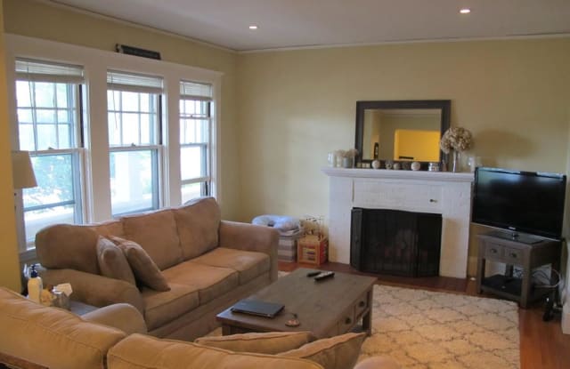52 Lawndale St - 52 Lawndale Street, Belmont, MA 02478