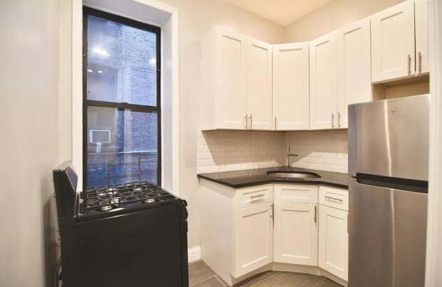 573 West 159th Street Gallery 3