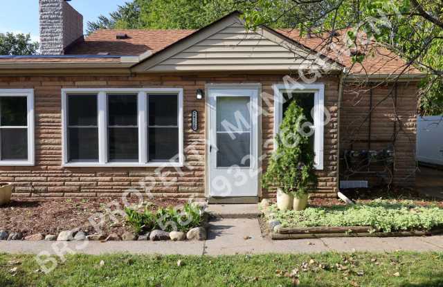Remodeled Duplex 2 bedroom in Clinton Twp. - 24120 Oxford Street, Macomb County, MI 48036