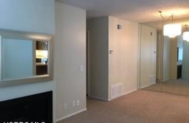 459 Serento Circle Gallery 4