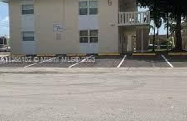 3660 SW 60th Ave - 3660 Southwest 60th Avenue, Davie, FL 33314