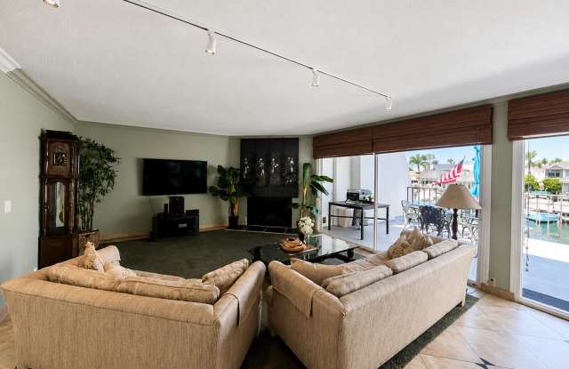 92 Antigua Court - 1Antigua Gallery 3