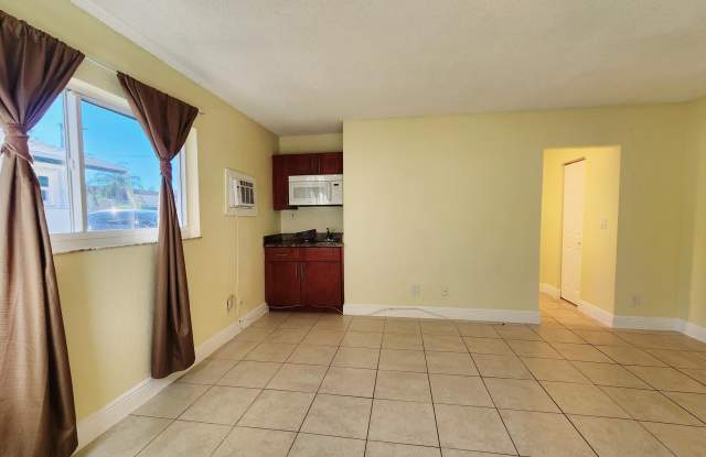 4471 SW 54th Court Gallery 4