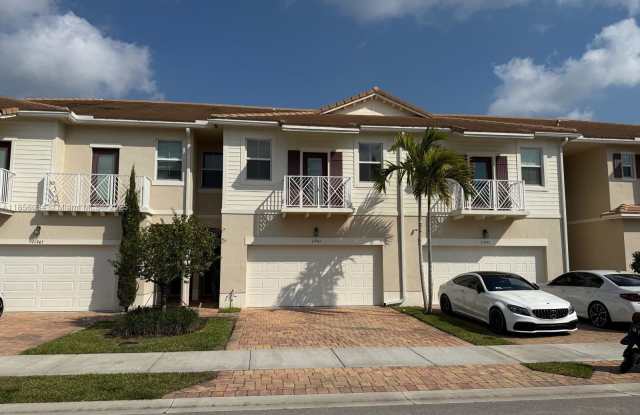 11941 Park Central photos photos